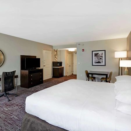 Hotel Doubletree By Hilton Chicago Midway Airport, Il Bedford Park Esterno foto