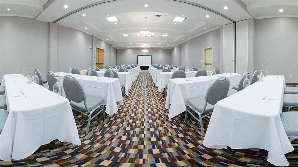 Hotel Doubletree By Hilton Chicago Midway Airport, Il Bedford Park Esterno foto