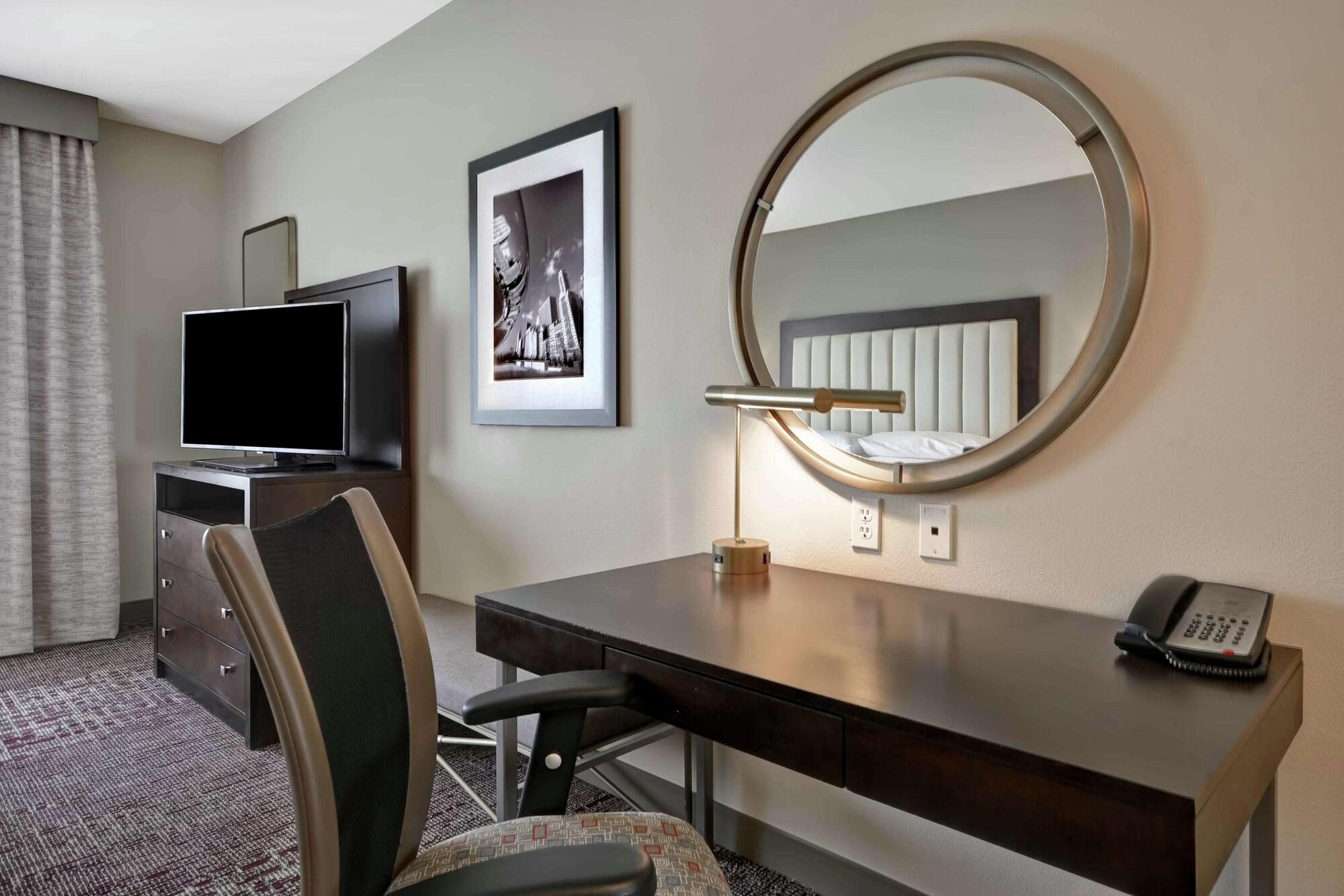 Hotel Doubletree By Hilton Chicago Midway Airport, Il Bedford Park Esterno foto