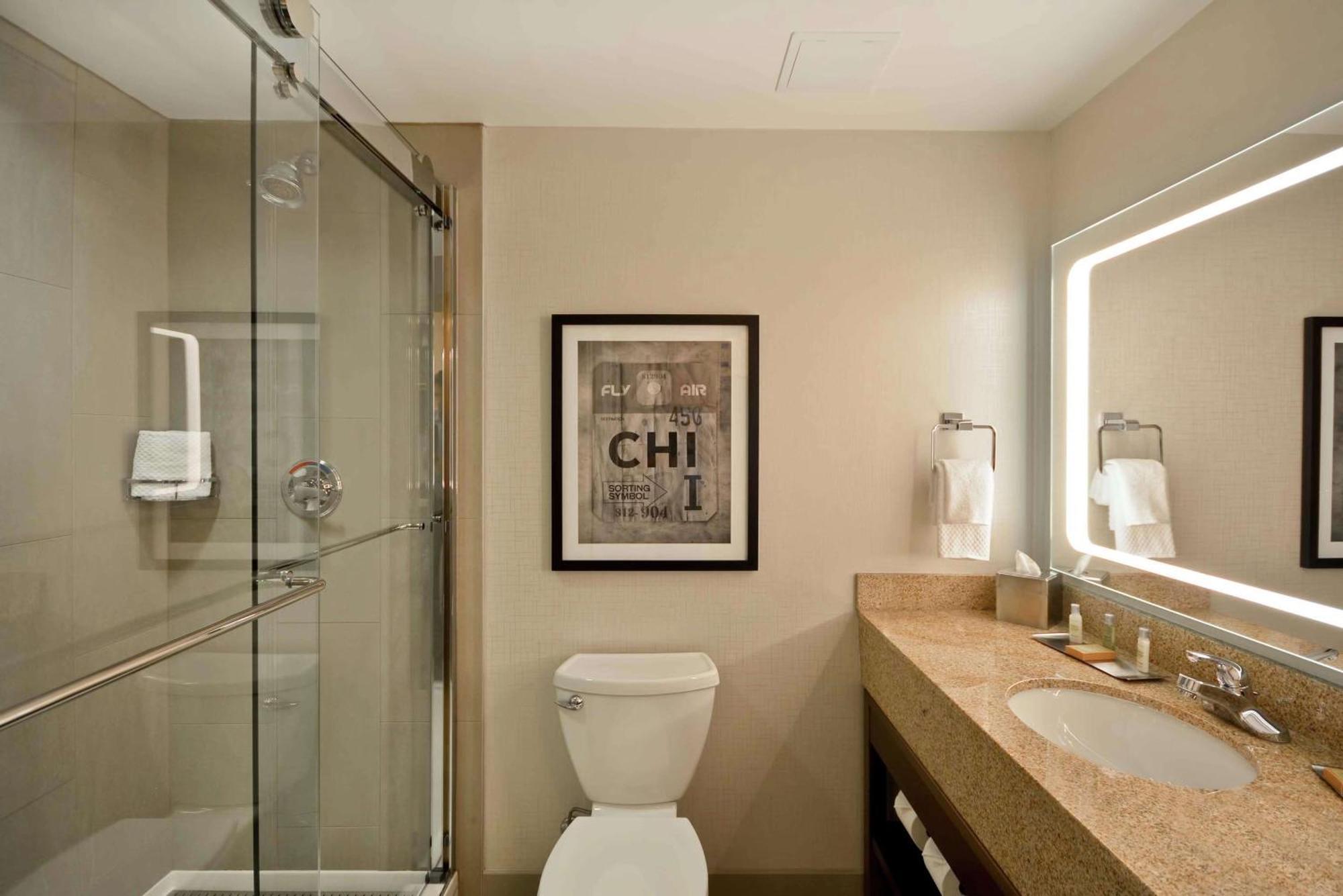 Hotel Doubletree By Hilton Chicago Midway Airport, Il Bedford Park Esterno foto