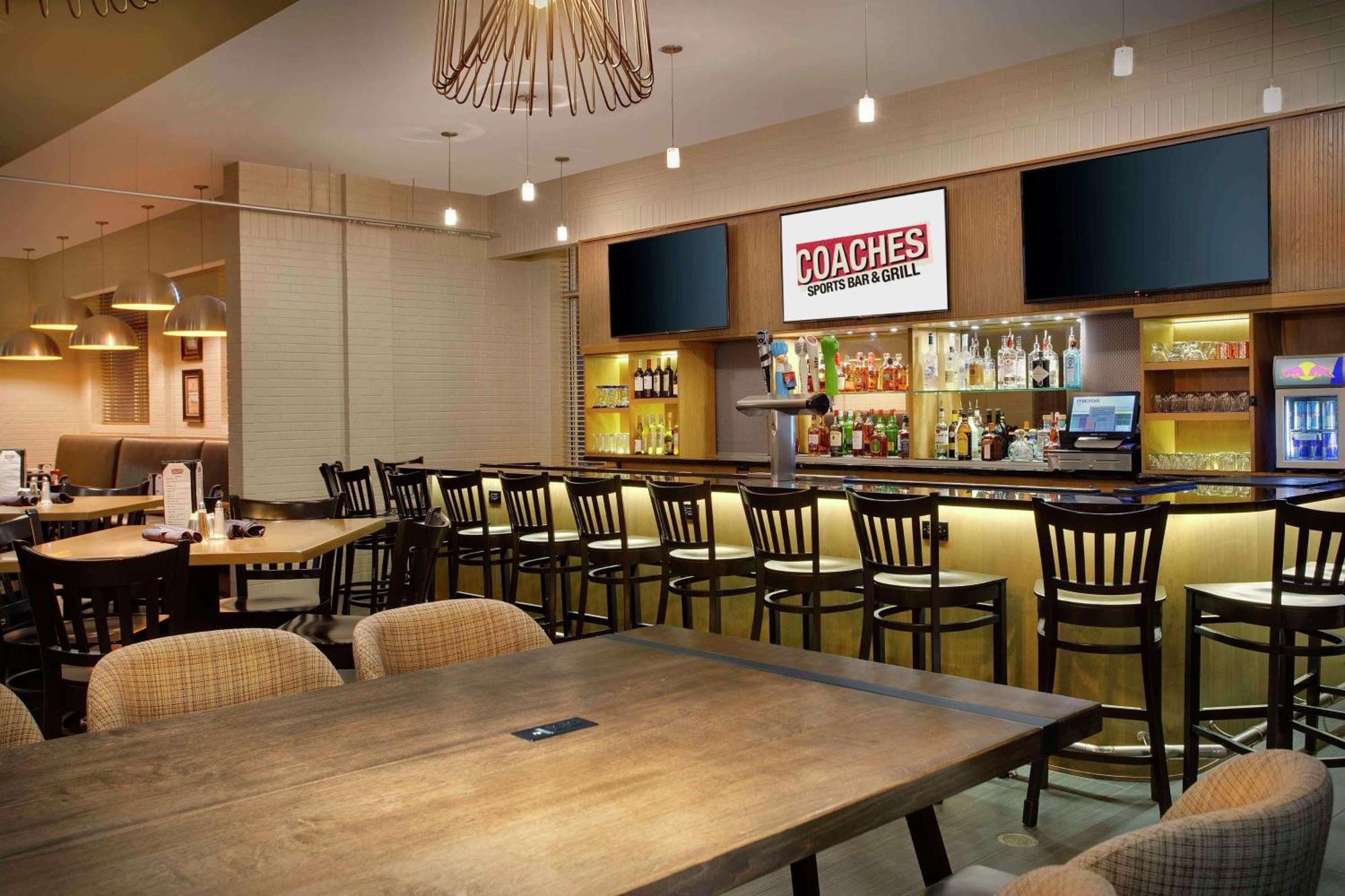 Hotel Doubletree By Hilton Chicago Midway Airport, Il Bedford Park Esterno foto