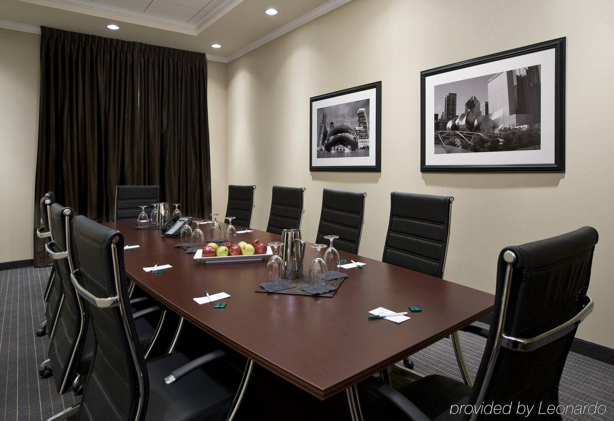 Hotel Doubletree By Hilton Chicago Midway Airport, Il Bedford Park Esterno foto